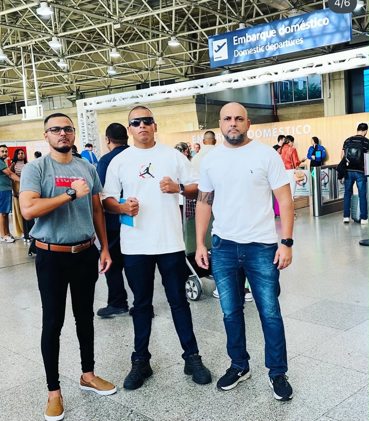 Clientes da AMD Viagens no embarque doméstico do aeroporto